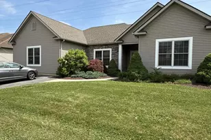 1110 Morning Star Dr, Lower Macungie Township, PA 18106 - Photo 27