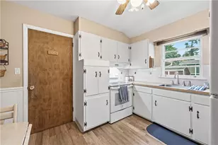 2644 W Pennsylvania St, South Whitehall Township, PA 18104 - Photo 21