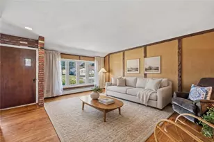 2644 W Pennsylvania St, South Whitehall Township, PA 18104 - Photo 5