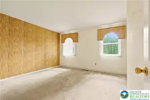 613 E Macada Rd, Bethlehem City, PA 18017 - Photo 25