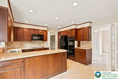 613 E Macada Road, Bethlehem City, PA 18017 - Photo 13