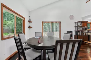 1119 Mink Ct, Bushkill, PA 18324 - Photo 7