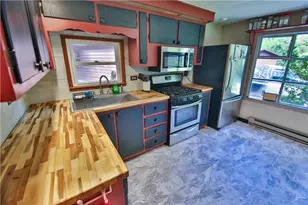 8 Cross Rds Dr, Penn Forrest, PA 18229 - Photo 7