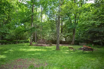 8 Cross Roads Drive, Penn Forrest, PA 18229 - Photo 21