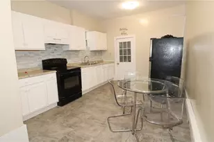 215 W Coal St, Shenandoah, PA 17976 - Photo 7