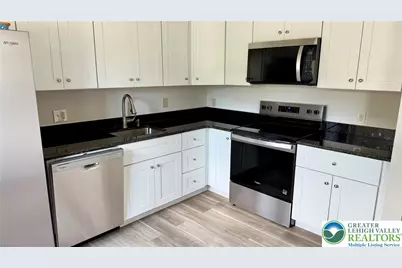 15 W Chestnut Street, Macungie Boro, PA 18062 - Photo 3