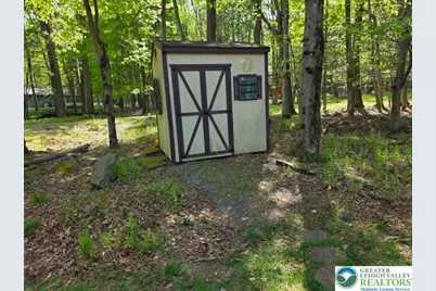 1037 Maplewood Drive, Newfoundland, PA 18445 - Photo 35