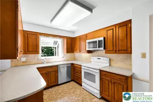 3325 Green Meadow Dr, Bethlehem City, PA 18017 - Photo 23