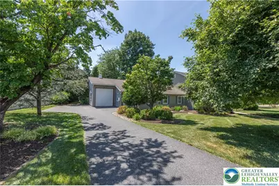 3325 Green Meadow Drive, Bethlehem City, PA 18017 - Photo 5