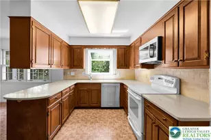 3325 Green Meadow Dr, Bethlehem City, PA 18017 - Photo 19