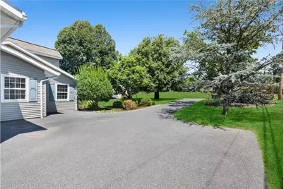 3325 Green Meadow Drive, Bethlehem City, PA 18017 - Photo 3