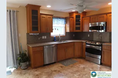 3360 S 2nd Street, Whitehall Township, PA 18052 - Photo 9
