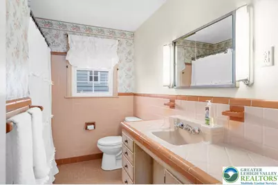 243 Flagstone, Bethlehem City, PA 18017 - Photo 29