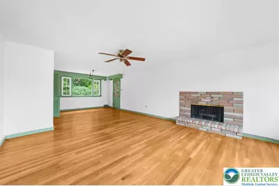 243 Flagstone, Bethlehem City, PA 18017 - Photo 9