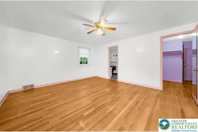 243 Flagstone, Bethlehem City, PA 18017 - Photo 17
