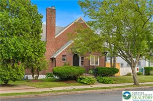 726 Seneca St, Fountain Hill, PA 18015 - Photo 1