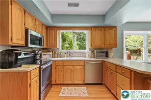 4471 Wagner Dr, Bethlehem Township, PA 18020 - Photo 9