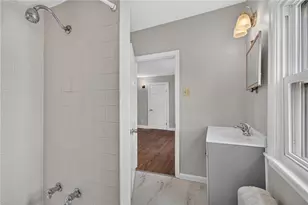 21 E Ettwein St, Bethlehem City, PA 18018 - Photo 11