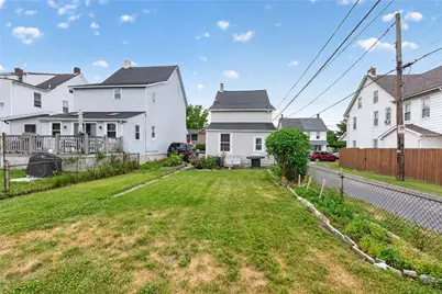 21 E Ettwein Street, Bethlehem City, PA 18018 - Photo 3
