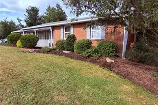 5963 Valley Rd, Washington Township, PA 18080 - Photo 3