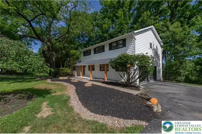 2011 Greenwood Road, Allentown City, PA 18103 - Photo 3