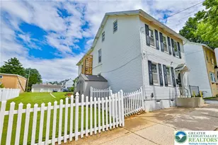 820 New St, Bethlehem City, PA 18018 - Photo 3