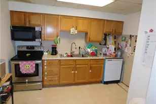 310 S Main St, Nazareth Boro, PA 18064 - Photo 11