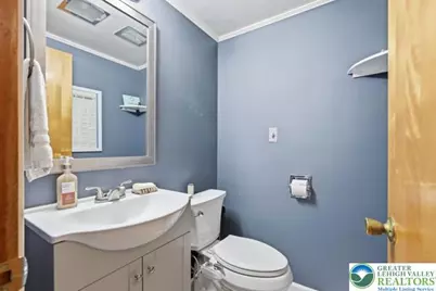2021 Leithsville Road, Lower Saucon Township, PA 18055 - Photo 17