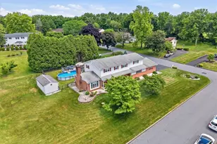 6202 Dove Dr, East Allen Township, PA 18017 - Photo 5