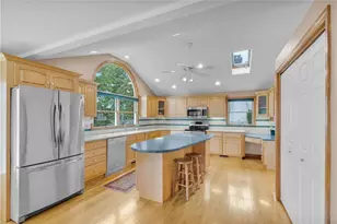 5524 Heather Ln, Upper Macungie Township, PA 18069 - Photo 11