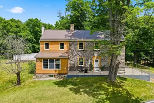 2408 Clearview Ave, Stroud Twp, PA 18360 - Photo 11