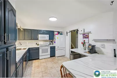 2649 Nottingham Road, Bethlehem, PA 18017 - Photo 9