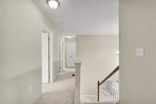 9667 Crescent Ln, Upper Macungie Township, PA 18031 - Photo 25