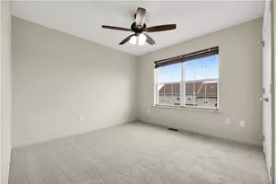 9667 Crescent Ln, Upper Macungie Township, PA 18031 - Photo 33