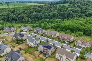 9667 Crescent Ln, Upper Macungie Township, PA 18031 - Photo 9