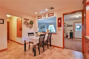 5011 Spruce St, North Whitehall Township, PA 18078 - Photo 9