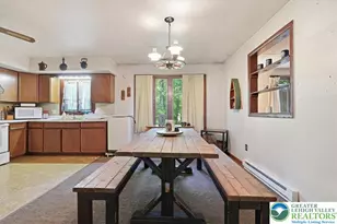 143 Logger Rd, Canadensis, PA 18325 - Photo 9