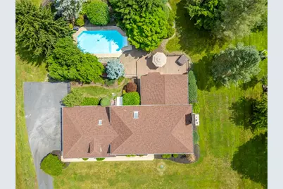 5642 Limeport Road, Emmaus Boro, PA 18049 - Photo 7