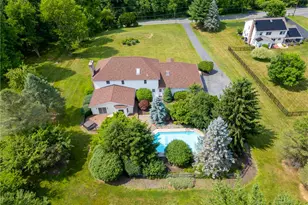 5642 Limeport Rd, Emmaus Boro, PA 18049 - Photo 5