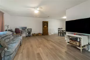 2057 Grove St, South Whitehall Township, PA 18104 - Photo 5