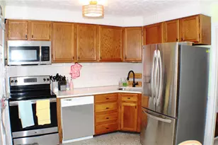 2750 Elm Ct, Allentown City, PA 18104 - Photo 15