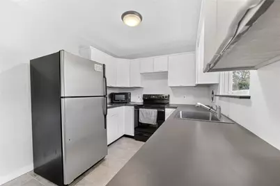 2736 W South Street, Allentown City, PA 18103 - Photo 7