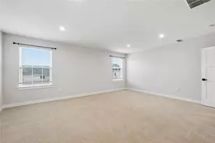817 Hendon Ln, North Catasauqua Bor, PA 18032 - Photo 13