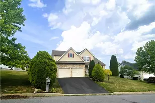 3104 Peacock Dr, Bethlehem Township, PA 18020 - Photo 1
