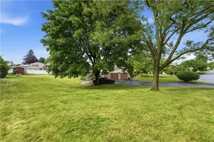32 Robert Dr, Allentown City, PA 18104 - Photo 29