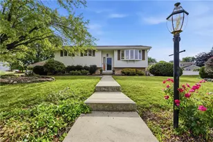 32 Robert Dr, Allentown City, PA 18104 - Photo 3