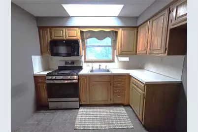 325 Delong, Emmaus Boro, PA 18049 - Photo 9