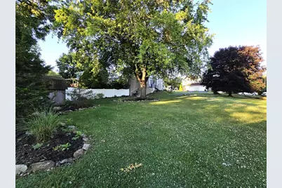 325 Delong, Emmaus Boro, PA 18049 - Photo 7