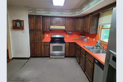528 Rosewood Drive, Lehigh Township, PA 18067 - Photo 17
