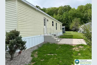342 Upper Phme South Drive, Middle Smithfield, PA 18302 - Photo 3
